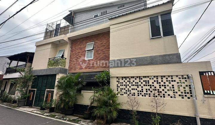 Rumah Cantik Poisisi HOOK Di Cempaka Putih Timur Jakarta Pusat 1