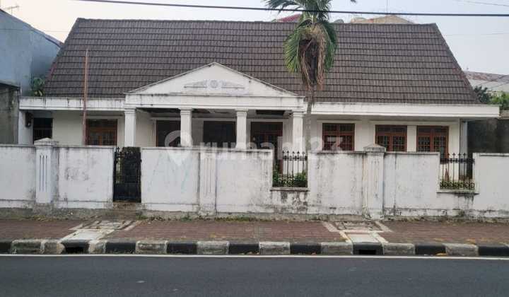 Dijual Rumah Posisi HOOK Di Menteng Jakarta Pusat 