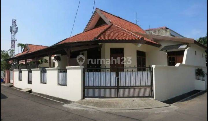 Rumah di Kavling AL Duren Sawit Terawat Siap Huni 1