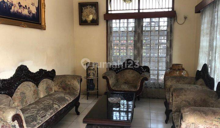 Rumah Hook DEKAT TAMAN Komplek Di Rawamangun 2