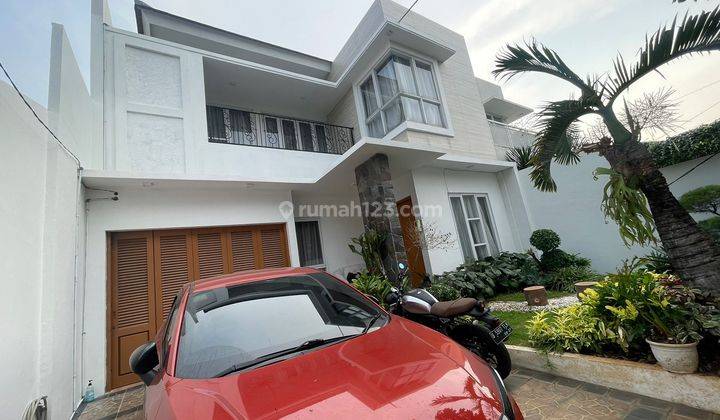 Rumah Modern Tropis Dalam Komplek Elit Puloasem  1