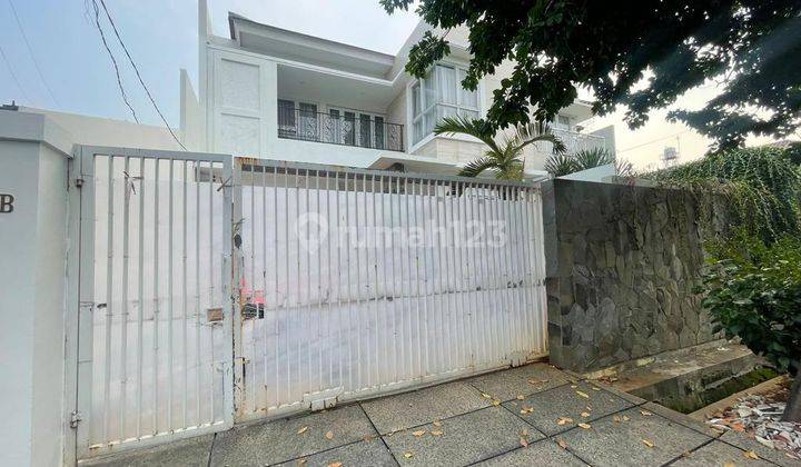 Rumah Modern Tropis Dalam Komplek Elit Puloasem  2