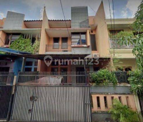 Rumah Di Johar Baru Jalan Lebar Siap Huni 1