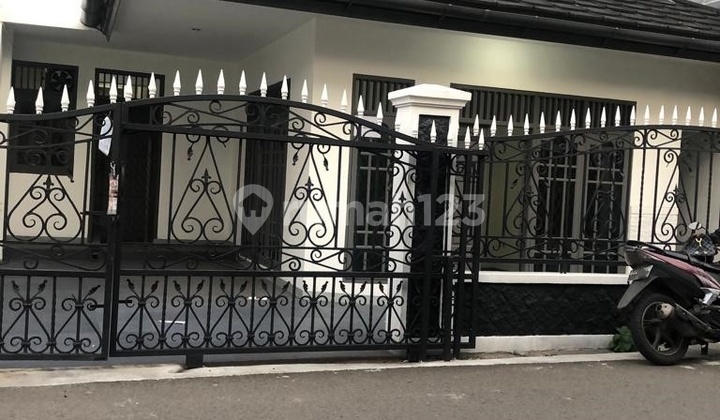 Disewakan Rumah di Daerah Rawamangun Jakarta Timur Disewakan Rumah di Daerah Rawamangun Jakarta Timur