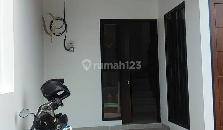 Rumah Baru Komplek Rawamangun Desain Modern 2