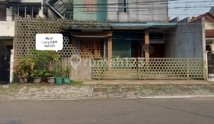 Nice 3-Storey House Near Jl Jendral Sudirman, South Jakarta