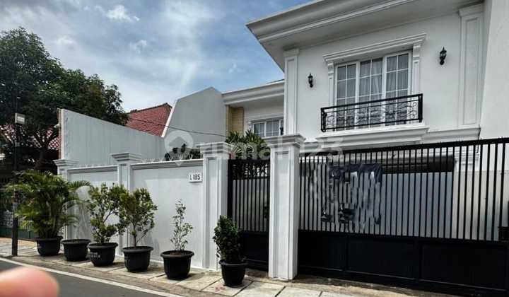 RUMAH MODERN MINIMLAIS DI KEMAYORAN JAKARTA PUSAT