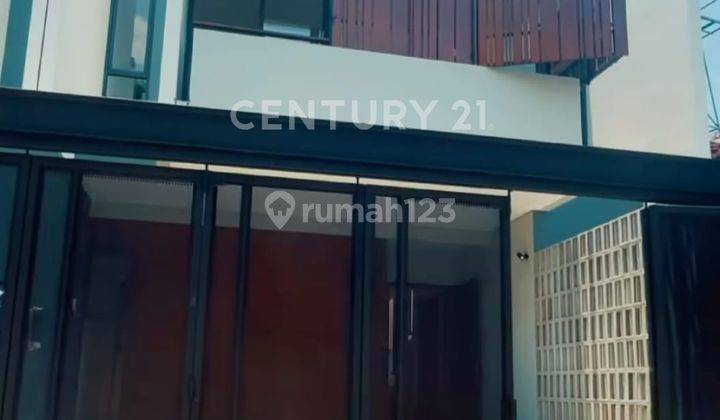 Rumah Baru Komplek One Gate System Pondok Bambu Jakarta Timur 1