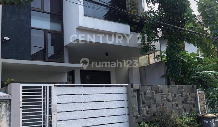 Rumah Modern Di Utan Kayu Lingkungan Bagus Dekat Kampus 1