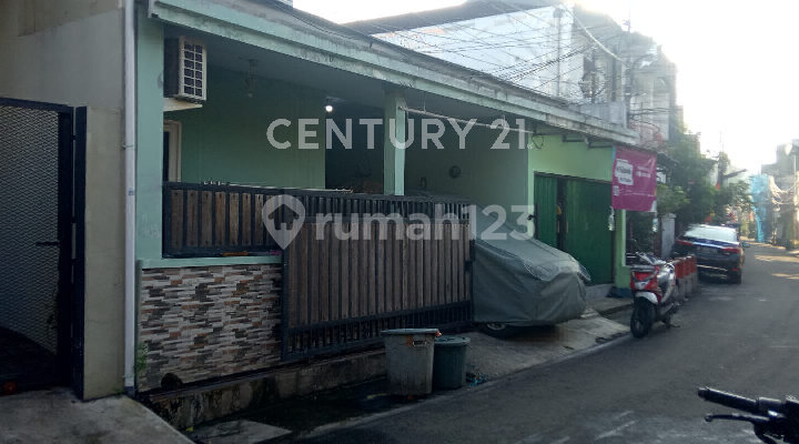 RUMAH STRATEGIS 1LANTAI DI MENTENG ATAS SETIABUDI JAKARTA SELATAN RUMAH STRATEGIS 1LANTAI DI MENTENG ATAS SETIABUDI JAKARTA SELATAN