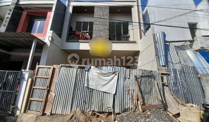 Rumah Modern Minimalis Brand New Pulo Asem