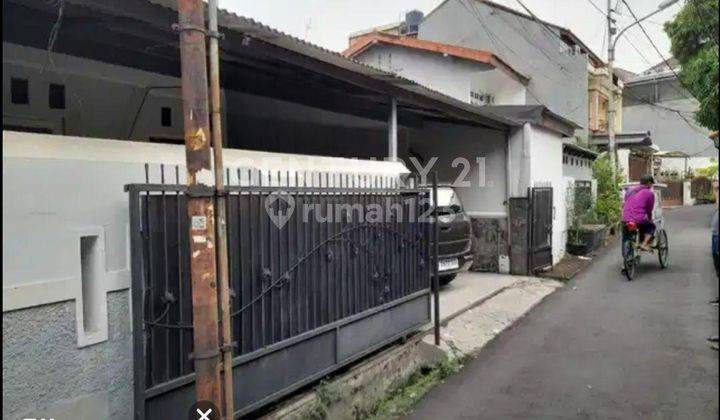 Rumah Di Tebet Strategis Siap Huni 1