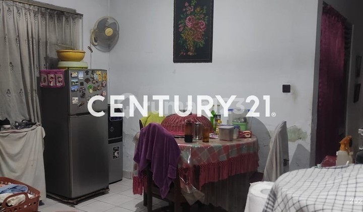 For Sale Strategically Located House in Johar Central Jakarta 2