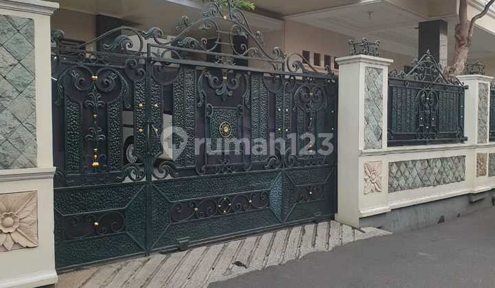 Rumah 2 Lantai Dijual Cepat di Lubang Buaya Jakarta Timur Bagus Rumah 2 Lantai Dijual Cepat di Lubang Buaya Jakarta Timur Bagus