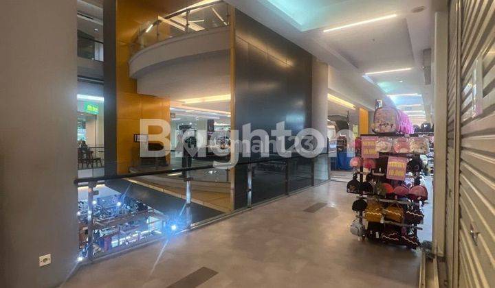 Kios Gandeng di mall point square Lebak bulus Jakarta 1