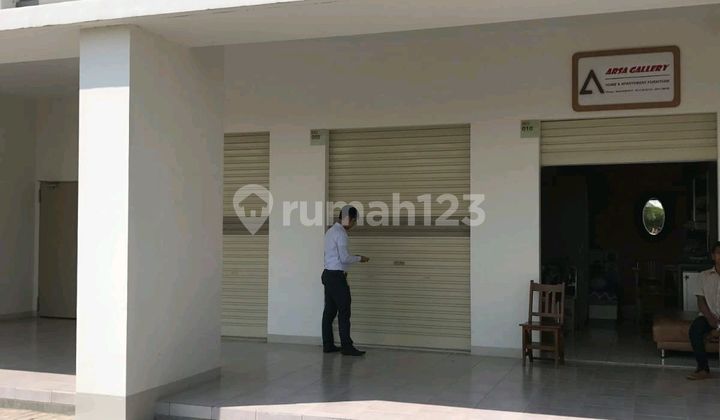 Kios Strategis Sumarecon Bekasi Siap Usaha Hadap Jalan Raya 1
