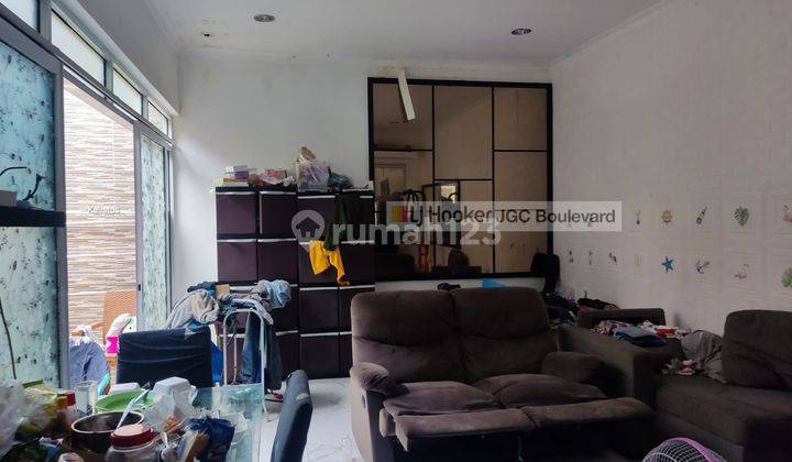 Rumah 2 lantai dengan observation deck sudah renov siap huni dekat taman hrg ok 2