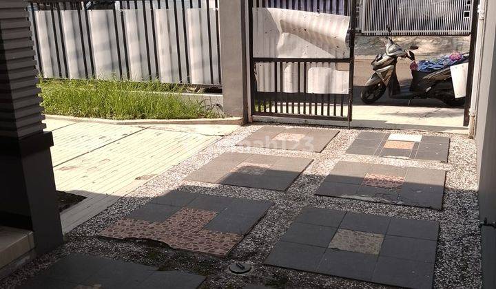 Dijual Rumah Bagus di Cluster Aralia Bekasi 2