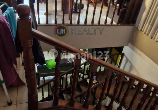 Dijual Rumah 2 lantai beserta Kontrakan di lantai atasnya. Pondok Labu Jakarta-Selatan Dijual Rumah 2 lantai beserta Kontrakan di lantai atasnya. Pondok Labu Jakarta-Selatan