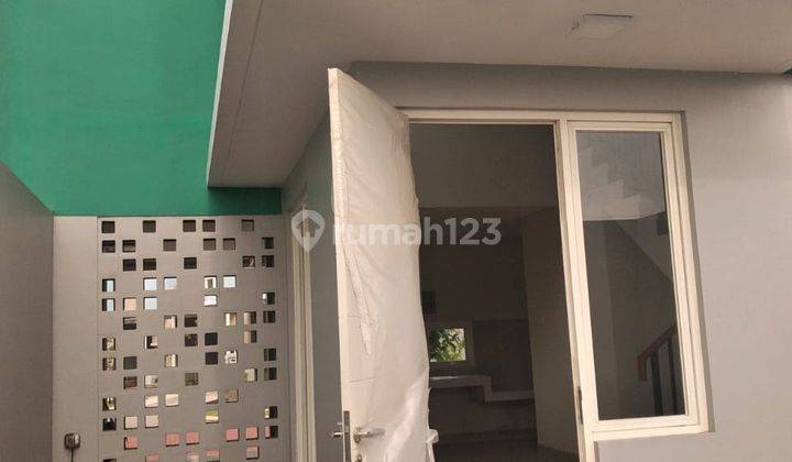 Turun Harga Rumah di Lavesh Harapan Indah Bekasi 2