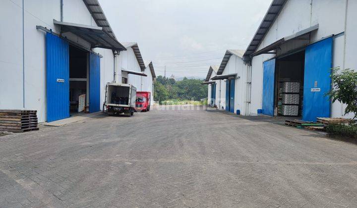 Gudang di Klapanunggal Kabupaten Bogor Dekat Tol Gunung Putri Ada Loading Dock 2