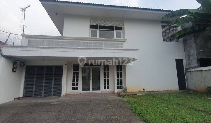 Rumah 2 Lantai Terawat 1