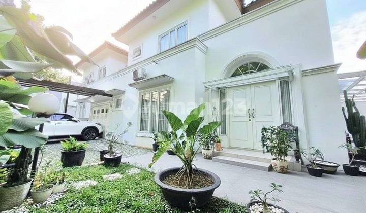 Rumah Siap Huni 2 Lantai Dalam Komplek, Lokasi Strategis