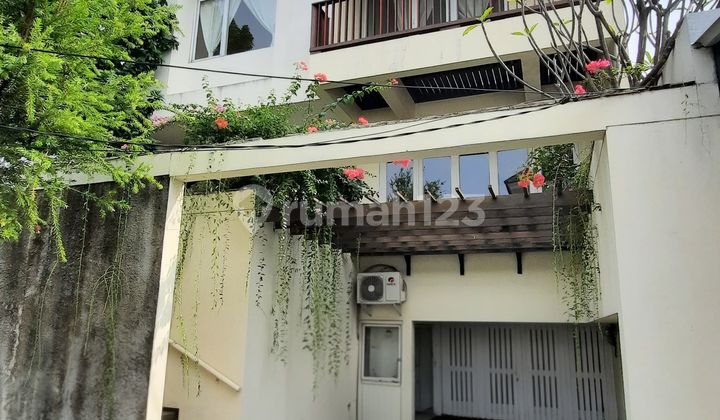 DISEWAKAN RUMAH Townhouse Bangka - Siap Pakai