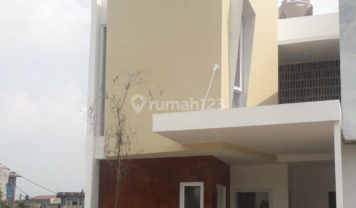 Siap Huni Fully Furnished Hanya 1,4 Km Stasiun Jurangmangu. 2