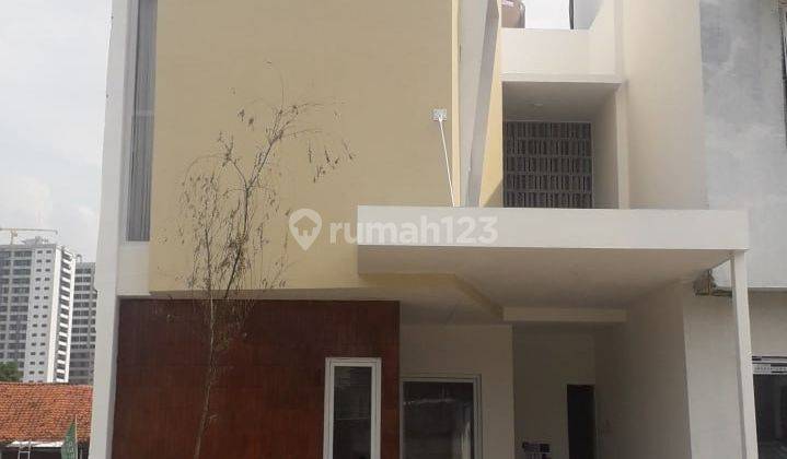 Siap Huni Fully Furnished Hanya 1,4 Km Stasiun Jurangmangu. 3