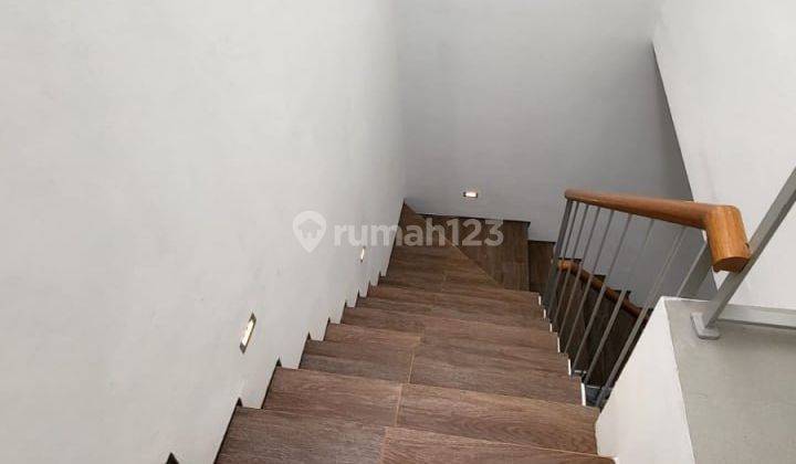 Siap Huni Fully Furnished Hanya 1,4 Km Stasiun Jurangmangu. 12