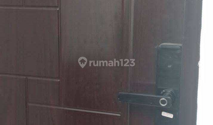 Dijual rumah kost 16 Kamar di Jakarta Timur Omset 27JT 7
