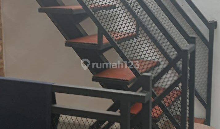 Dijual rumah kost 16 Kamar di Jakarta Timur Omset 27JT 8