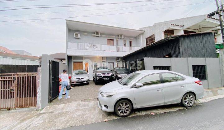 Dijual Rumah 2 Lantai di Petukangan Utara, Jakarta Selatan 1