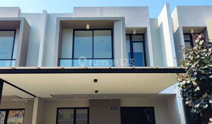 Rumah di PIK 2 milenial 2 Lantai SHM Bagus brand new 1