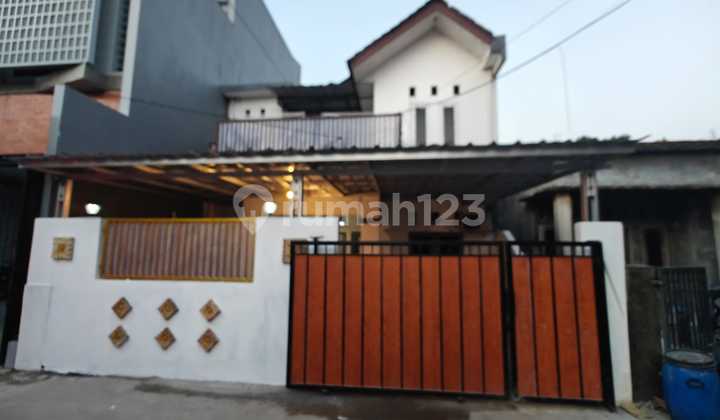Rumah 2 Lantai di Perum Setu Indah Cipayung