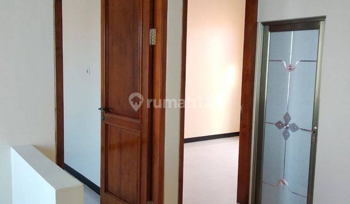 Manukan Loka Rumah 2 Lantai mewah Siap Huni 4