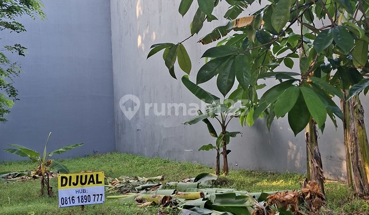 Tanah Kosong Depan Taman di Katamaran Indah