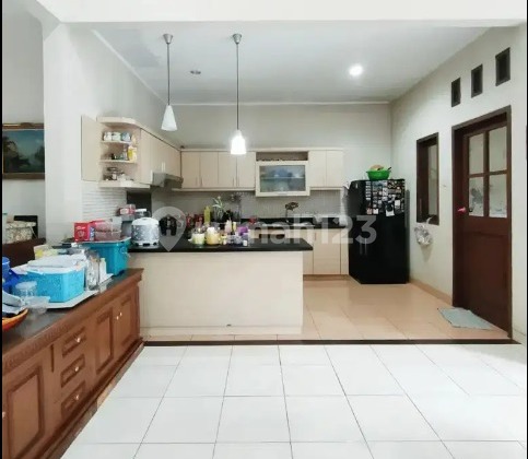 Ready-to-Occupy House in the Nice Fatmawati Area with SHM (Certificate of Ownership) 2