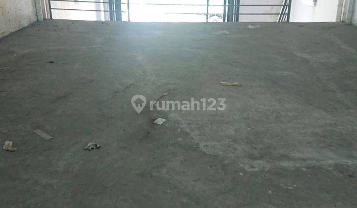 Gudang di Pergudangan Bizpark 120 m Bagus 4