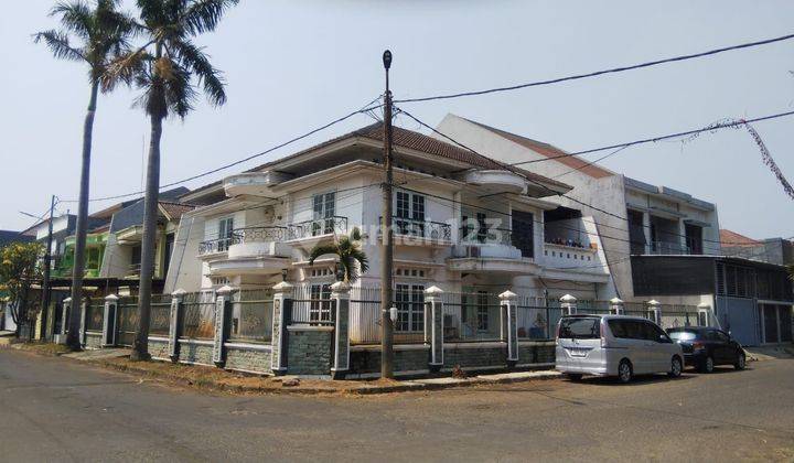 Rumah di Boulevard Taman Kencana 2 Lantai Bagus 1