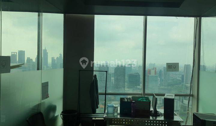 Kantor di AXA tower 166 m Bagus 1