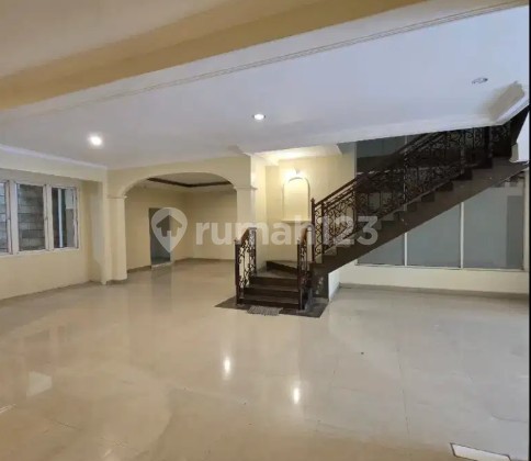 Rumah Bagus Jalan Asem Baris Di Tebet