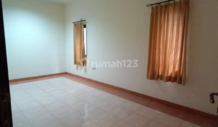 Rumah Bagus 2 Lantai Siap Huni SHM Meruya Puri Jakarta Barat 2