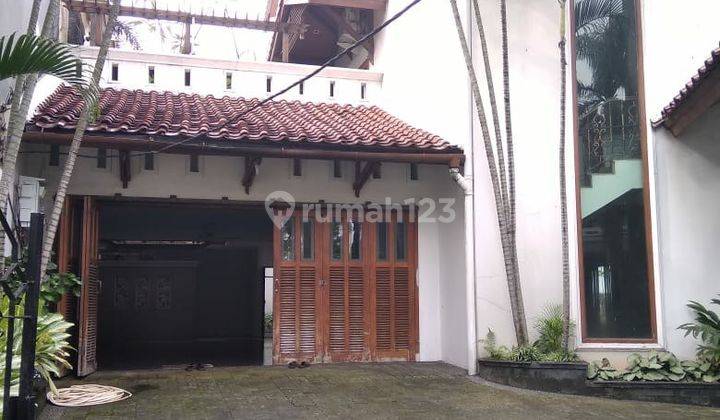 Rumah 2 Lantai Bagus Furnished SHM Pondok Indah Jakarta Selatan 2