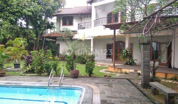 Rumah 2 Lantai Bagus Furnished SHM Pondok Indah Jakarta Selatan 1