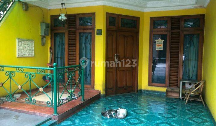 Rumah 2 Lantai Murah Semi Furnished SHM Cengkareng Jakarta Barat 1