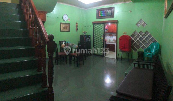 Rumah 2 Lantai Murah Semi Furnished SHM Cengkareng Jakarta Barat 2