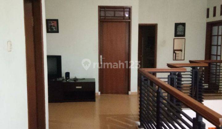 Rumah 2 Lantai Bagus Furnished SHM di Yasmin Kota Bogor, Bogor 2