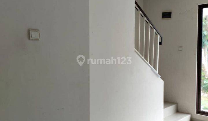 Rumah 2 Lantai Bagus SHM Siap Huni Cluster Graha Raya Tangerang  2